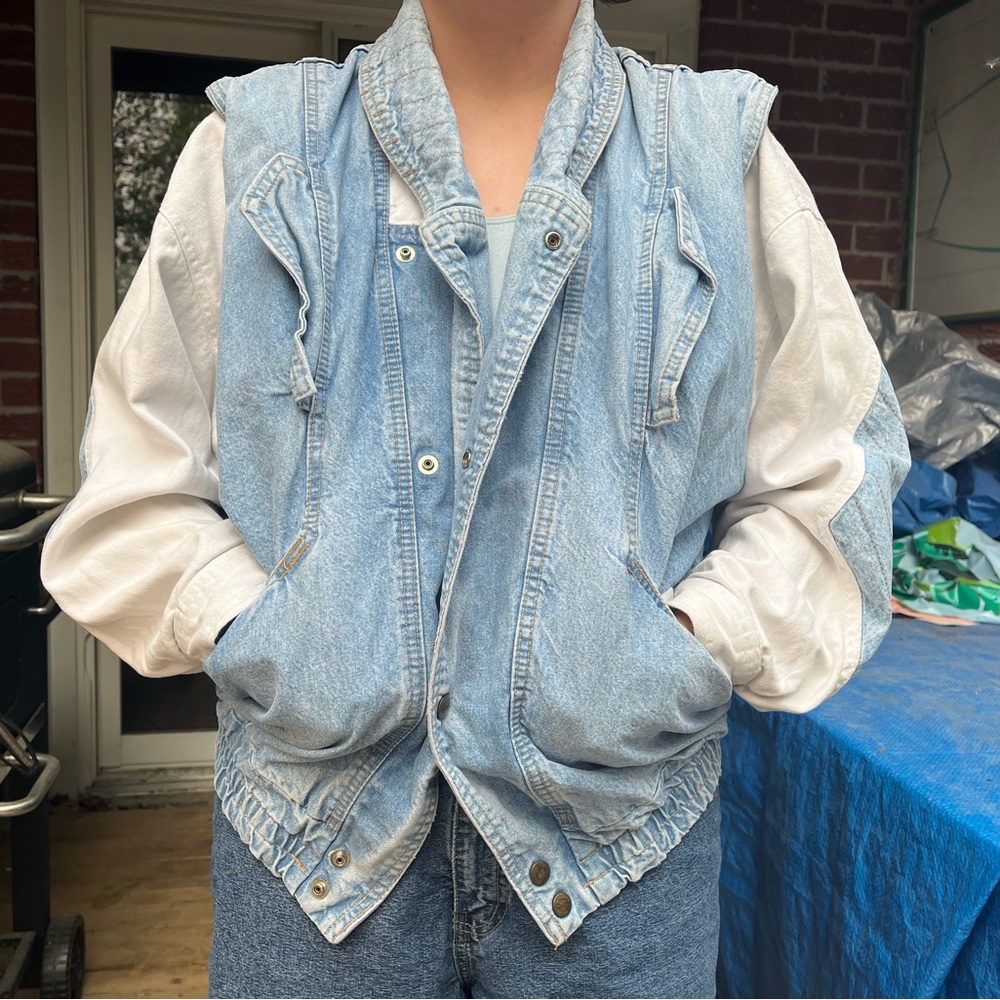 Club Z Vintage 80’s Jean Jacket Removable Zipper Sleeves